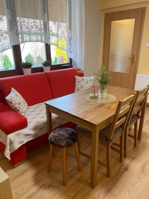 Apartment Anna Šakvice Екстериор снимка