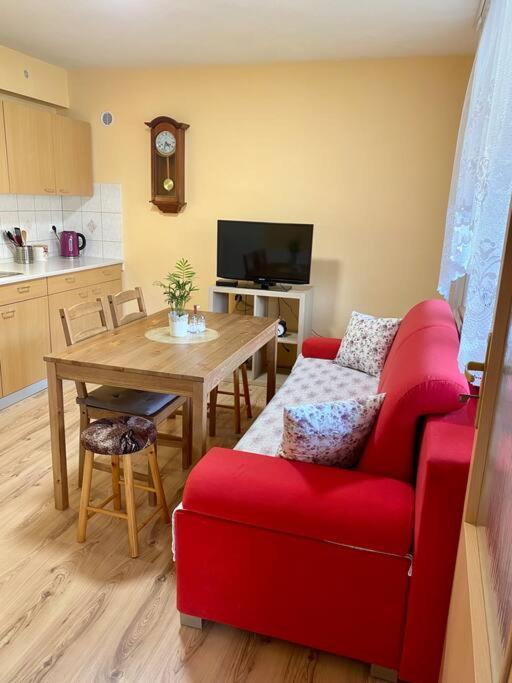 Apartment Anna Šakvice Екстериор снимка